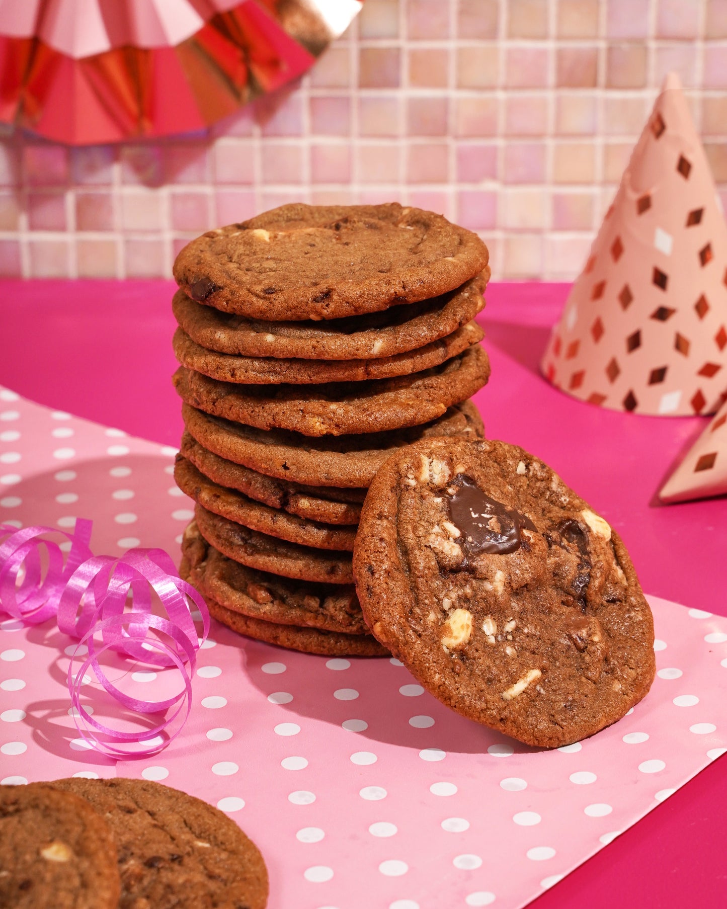 Ménage à Trois® - Biscuits aux morceaux de chocolat au lait, blanc et noir