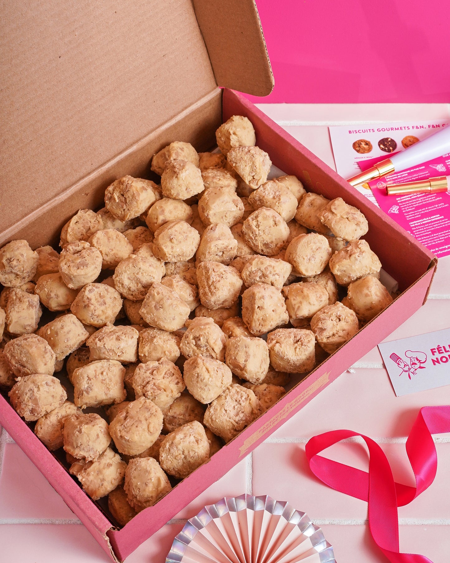 Boîtes de pâte à biscuits surgelées (approx. 100 biscuits)