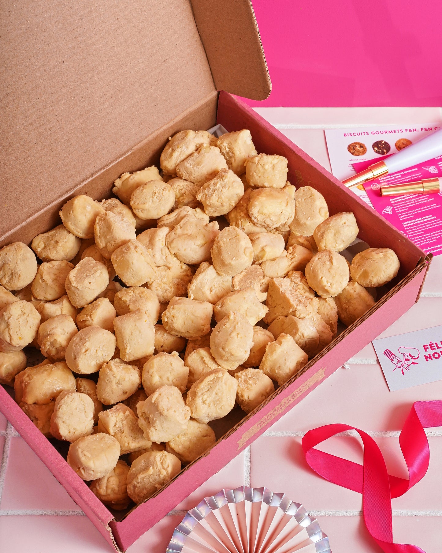 Boîtes de pâte à biscuits surgelées (approx. 100 biscuits)