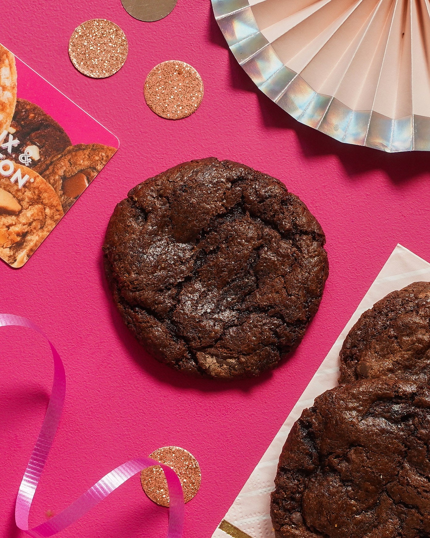 Double Perfection - Chocolate Cookie With Dark Chocolate Chunk Frozen Cookie Dough