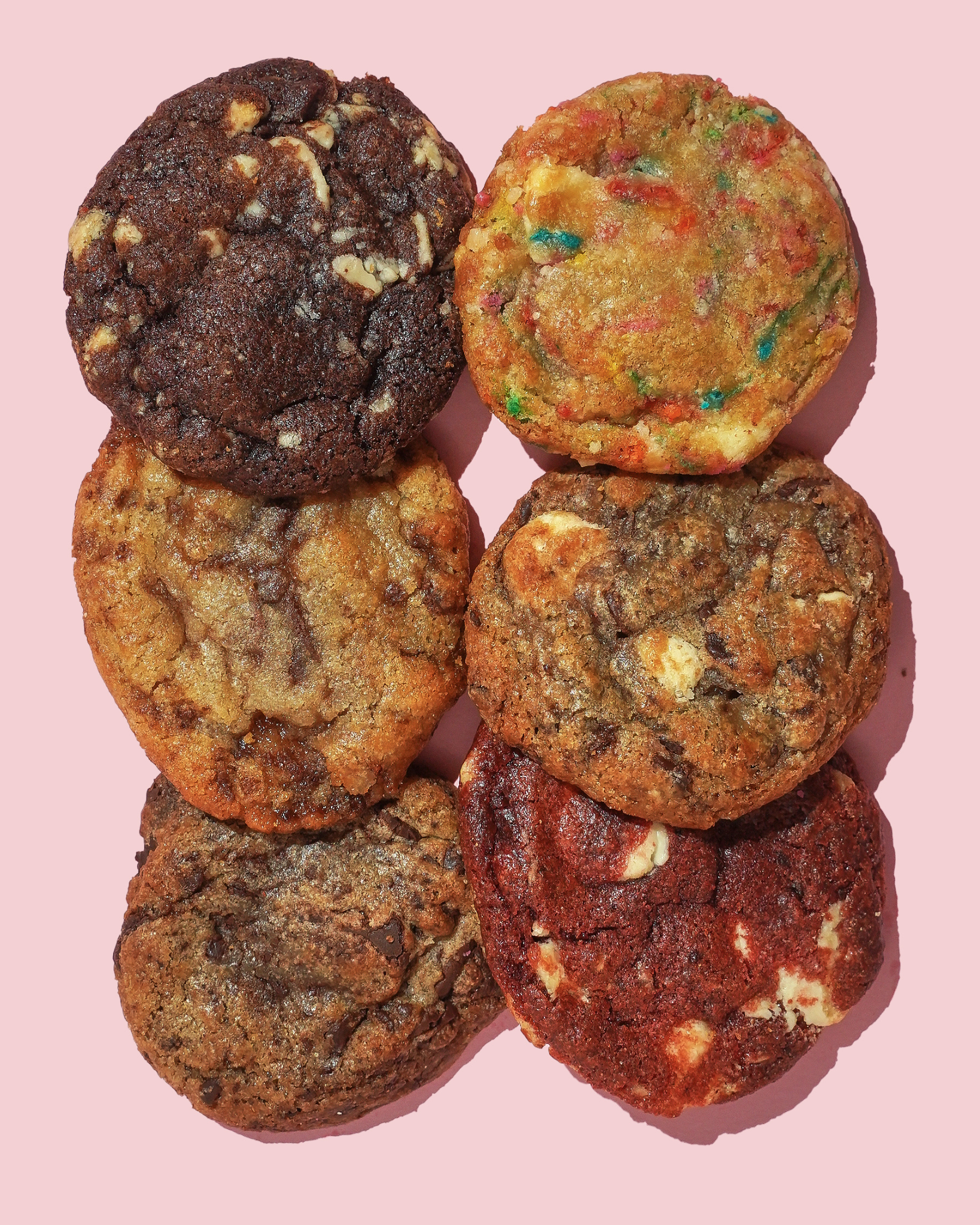 6 biscuits assortis fraîchement cuits